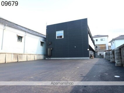 ヴェルグレーヴィア北条中央プレミアム[1DK/31.96m2]の駐車場