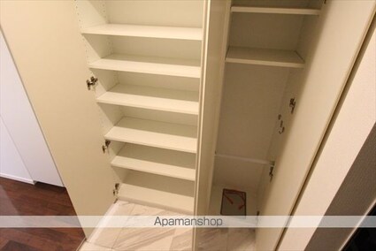 ステイシス町屋[1LDK/55.27m2]の玄関