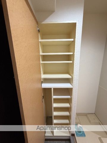 レジディア南行徳の内装写真