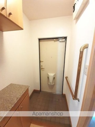 プラティーヌ　パレ　弐番館[3LDK/66.21m2]の玄関