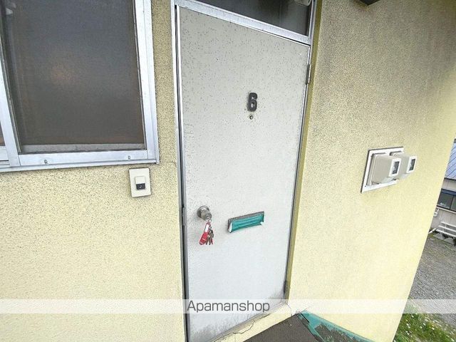 コーポマツNO.3の玄関写真