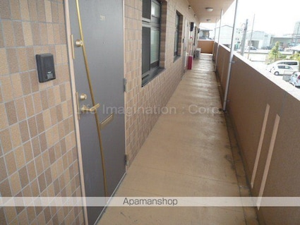 滋賀県長浜市弥高町[2LDK/59.85m2]のエントランス1