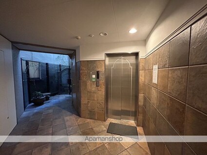 広島県広島市中区堺町２丁目[2LDK/48.52m2]のロビー