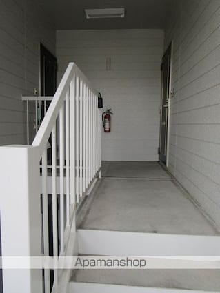 パルコート[2DK/41m2]のエントランス