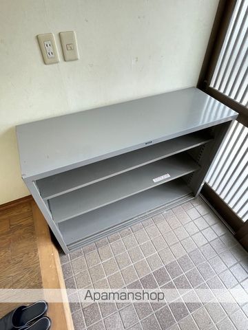 浜松市中央区 2階建 築32年の内装写真