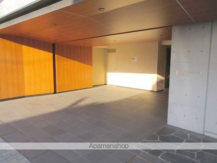 ザ・パークハビオ高円寺[1R/25.01m2]のエントランス2