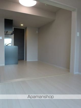 フェニックスヨコハマスクエア[1DK/31.2m2]のリビング・居間