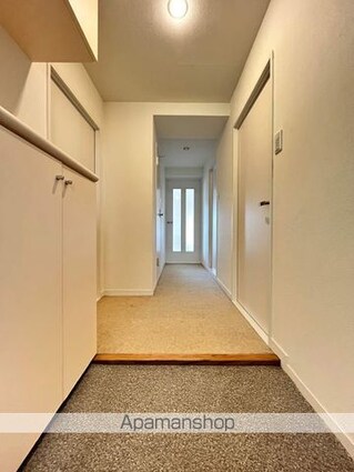 ライオンズマンション多摩動物公園[3LDK/70.91m2]の玄関