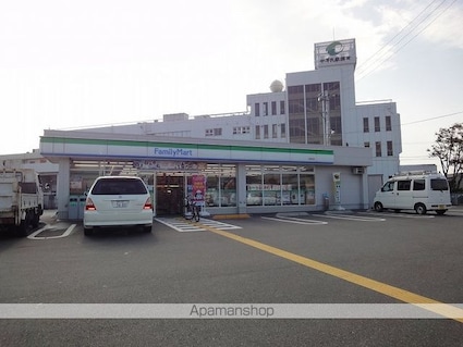 ファミール・ド・鹿児　Ａ棟[3LDK/68.03m2]の周辺3