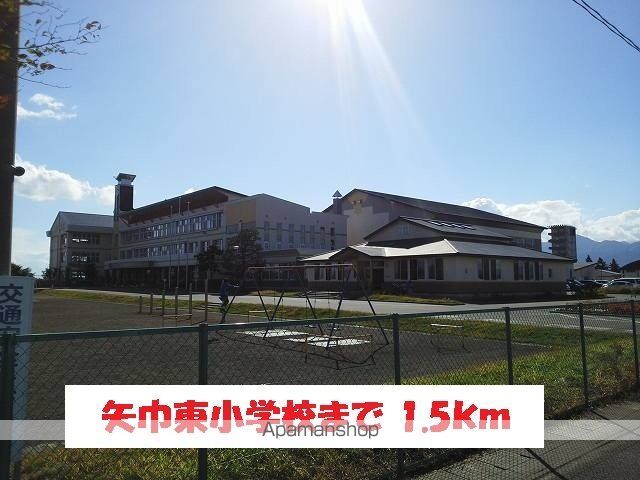 紫波郡矢巾町 2階建 築12年の周辺写真