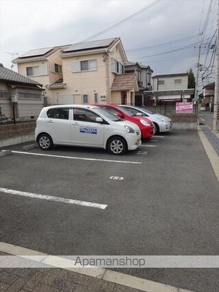 和歌山県和歌山市南出島[1K/24.75m2]の駐車場