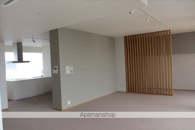 和歌山県和歌山市十番丁[2LDK/141.45m2]の内装2