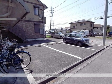 Ｕースクエア　Ⅰ[1K/26.7m2]の駐車場2
