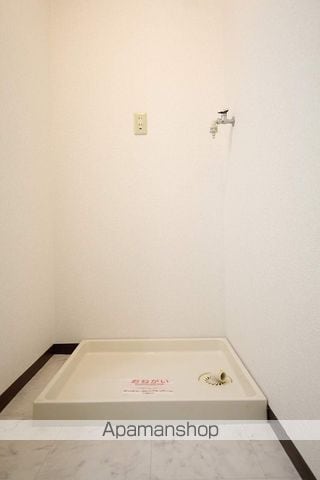 クレイドルの内装写真