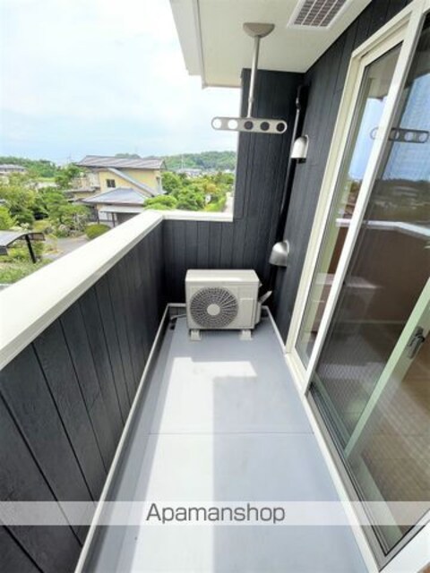ニュープラスパーハイツＡ[2LDK/58.21m2]のバルコニー