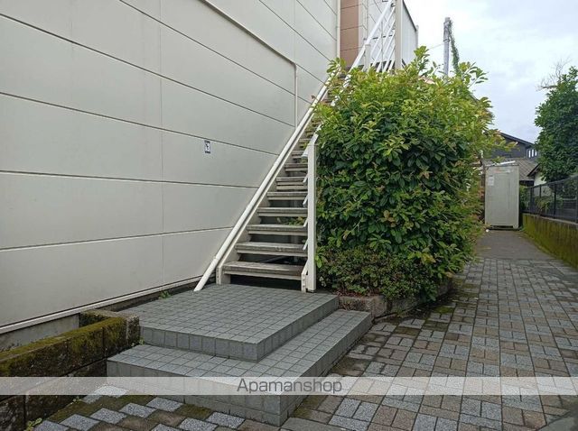レオパレスしもあらたの玄関写真