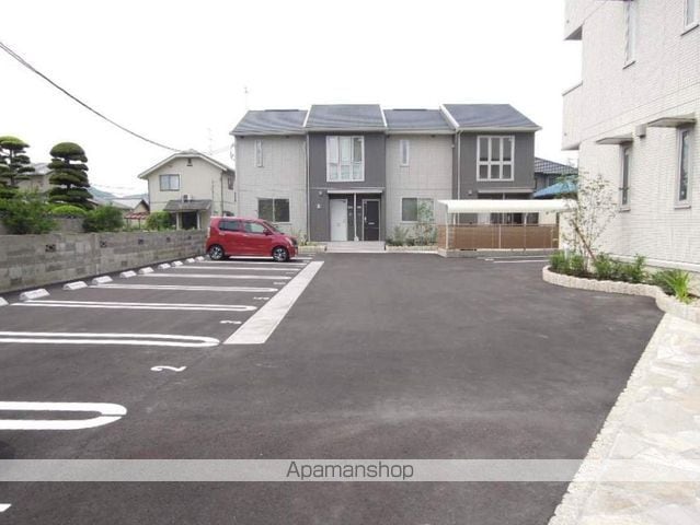 ヴィエント II棟の外観写真