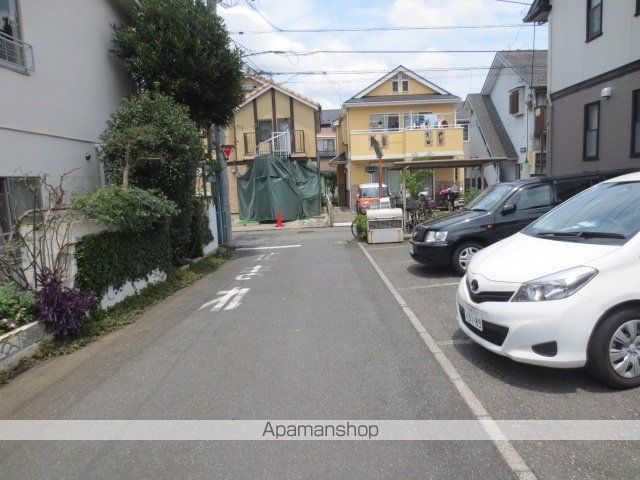 小さな庭の周辺写真
