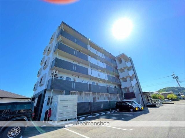 ＪＲ日豊本線 高鍋駅 徒歩32分 5階建 築6年の外観写真