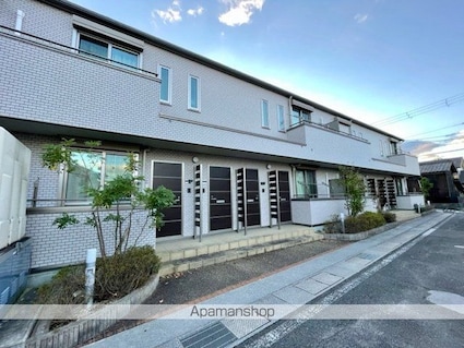 エルメゾン　ラクワット[1R/26.28m2]の外観1