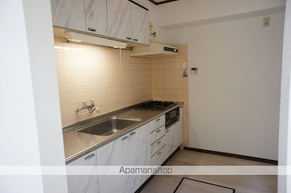 ペアレット[3LDK/79.33m2]のキッチン