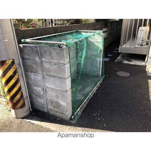 ソレイユE・IIの玄関写真