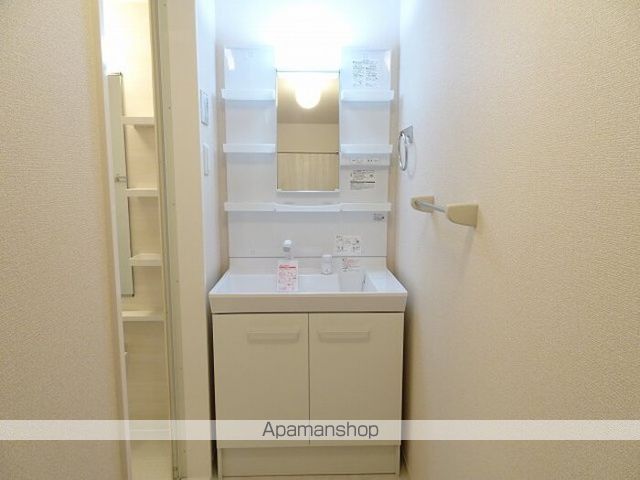 ティールーム湊 Iの内装写真