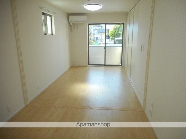 ADDRESS 211の内装写真