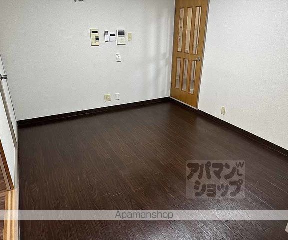 今井ドゥーズィエムの内装写真