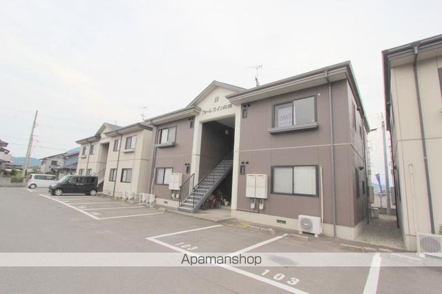 フォーレスイン松岡 A・B棟の外観写真