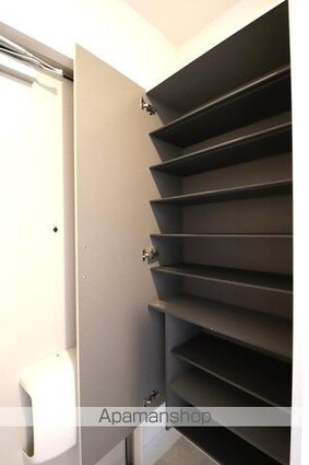 Ｐｒｉｍｒｏｓｅ　Ａ・Ｙ[1LDK/47.92m2]の玄関