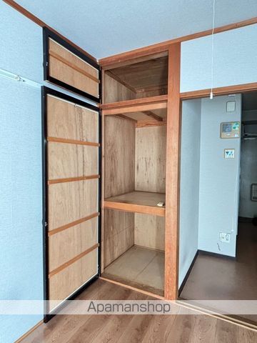 シティハイツ亀の甲の内装写真