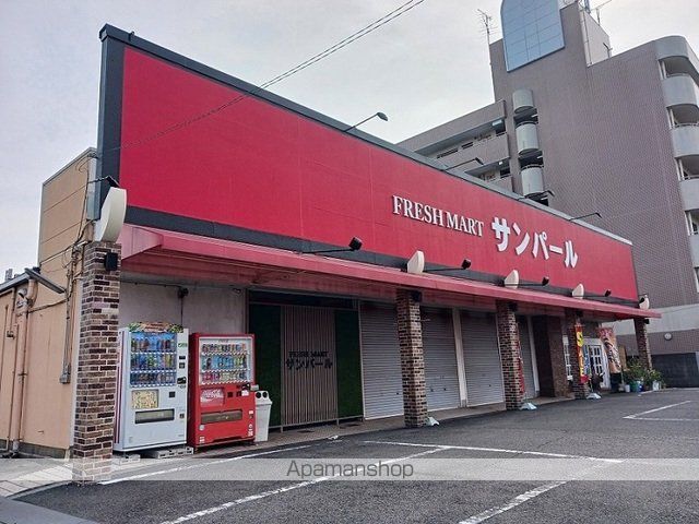 ROYAL LIFEの周辺写真