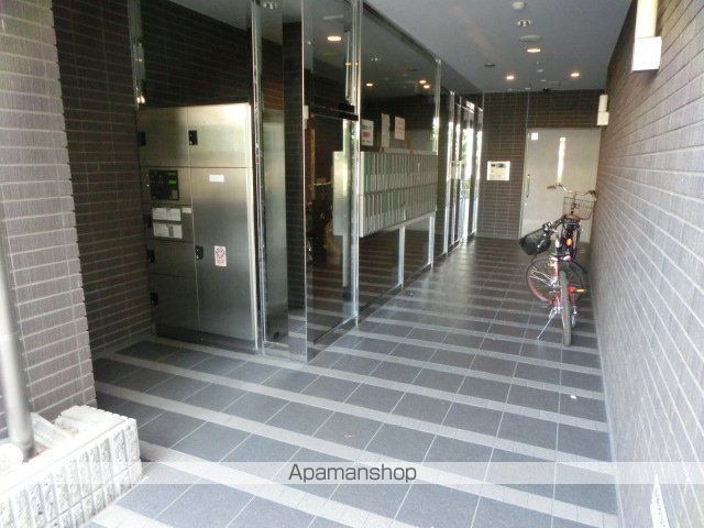 ES−GRANDE江坂公園の玄関写真