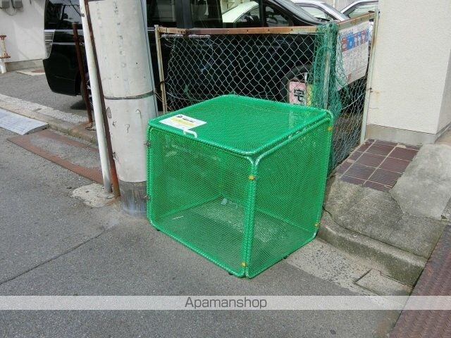 広島県広島市中区本川町２丁目[1K/19.08m2]の駐車場
