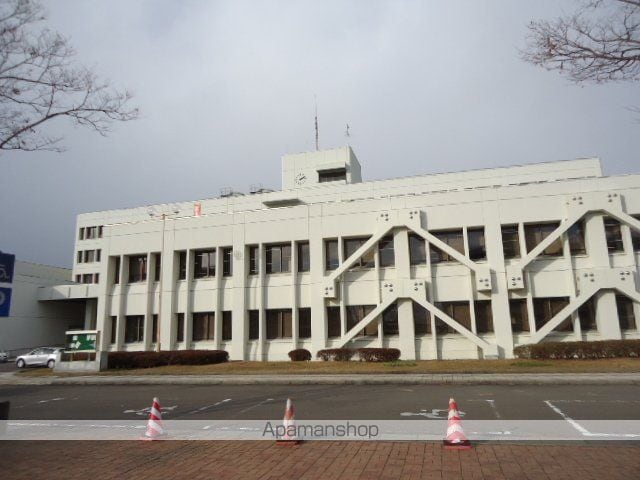 クレストール泉中央の周辺写真