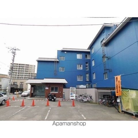 カワベビルの外観写真