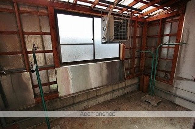 徳島線 鴨島駅 徒歩3分 3階建 築51年の内装写真