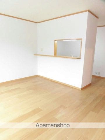 パイナリ今沢の内装写真