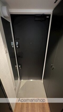 ＺＯＯＭ新宿御苑前[1LDK/30.92m2]の玄関