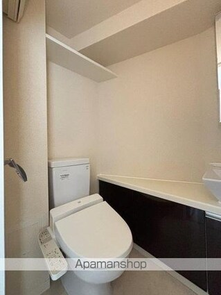 ムーブメンツ西早稲田[1K/24.01m2]のトイレ