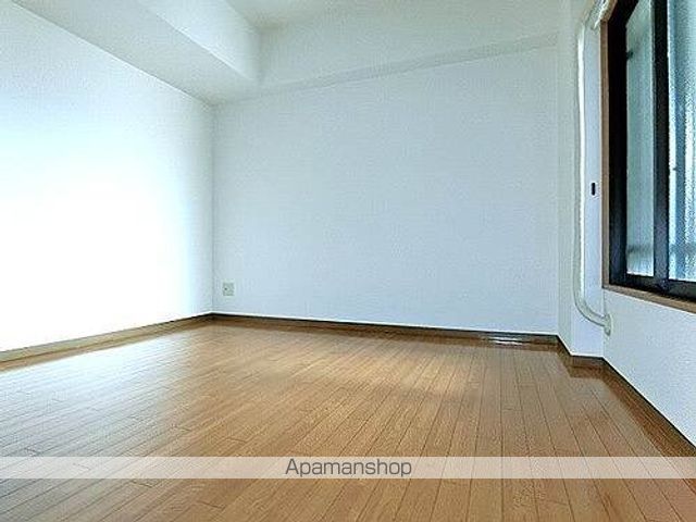 コンツェルトシティ榎町の内装写真