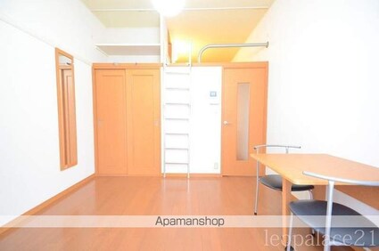 レオパレスアルプル[1K/20.28m2]のリビング・居間