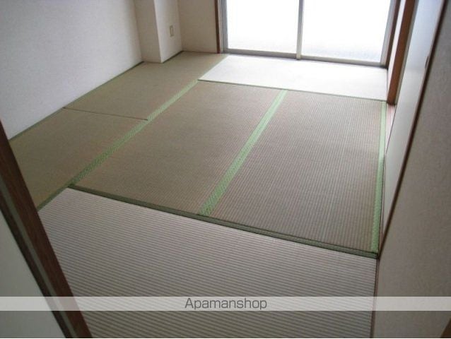ハイタウン庚午北の内装写真