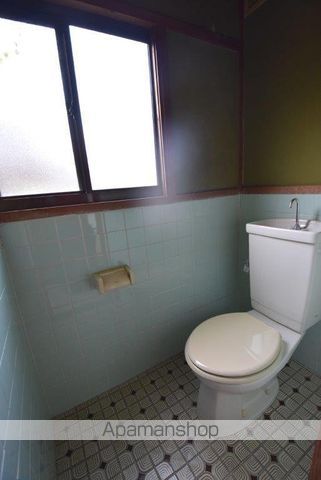 安芸高田市 2階建 築41年の内装写真