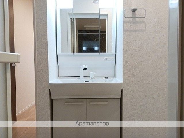 クイーンハウスII A棟の内装写真