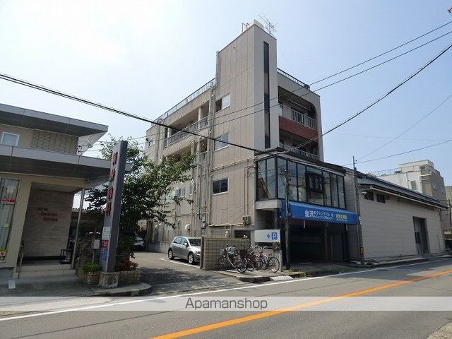 金沢マンションの外観写真