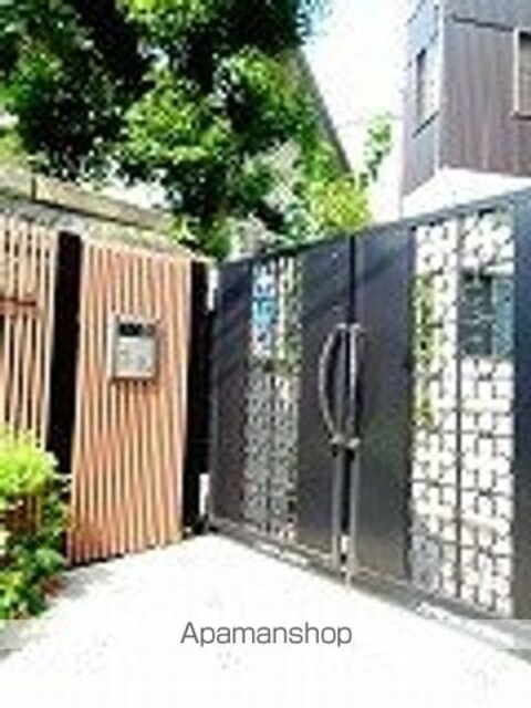 グランエッグス梅ヶ丘Ｗ[1R/18.32m2]のエントランス
