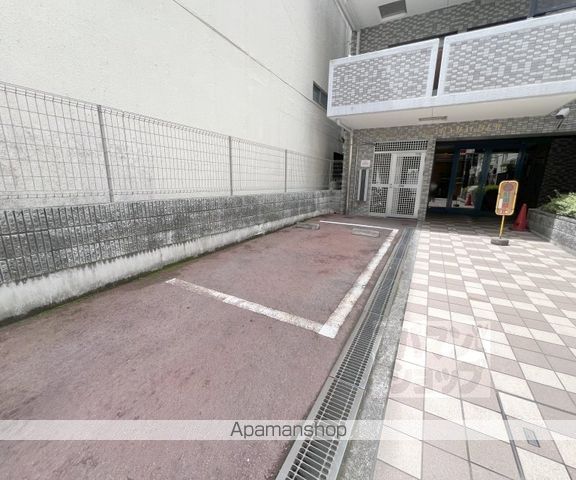 エスリード京都河原町第2の玄関写真