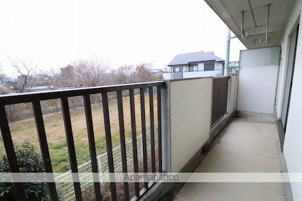 尾崎レジデンス[2LDK/51.97m2]のバルコニー